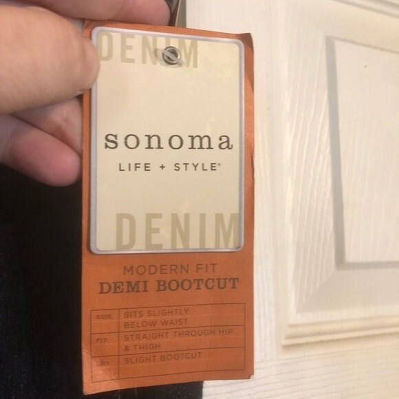 SONOMA NWT 6 Short Modern Fit Demi Bootcut Dark Wash Denim Blue Jeans Straight - Picture 3 of 11